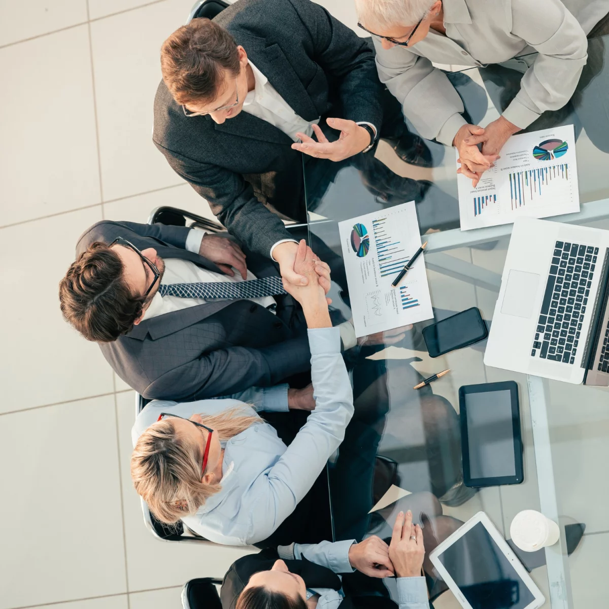 Czy można transportować ponadgabaryty po godzinach?